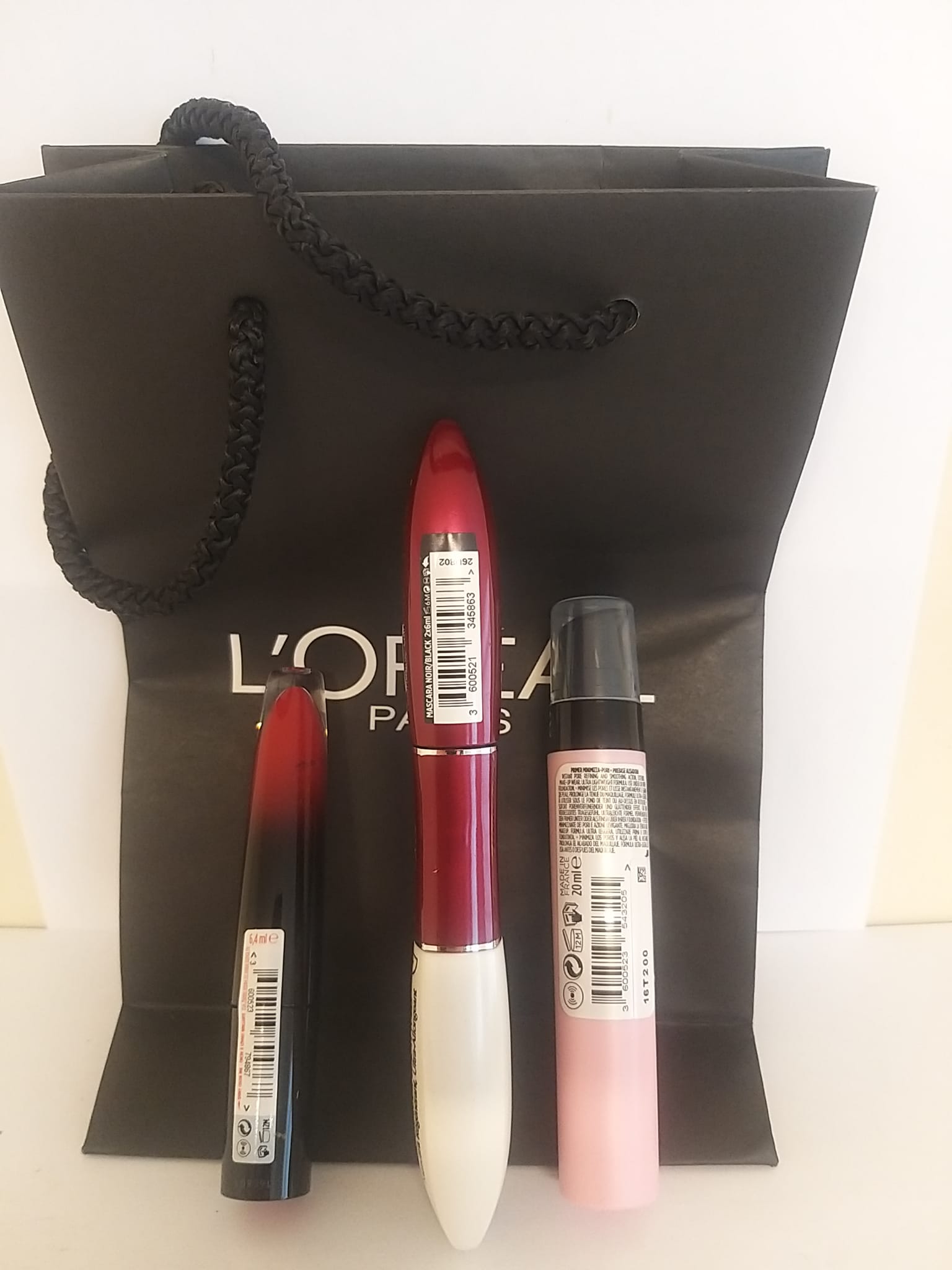 L'Oreal Q1 Boots 2022 Makeup Gift Bag